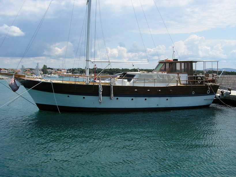 DAMA