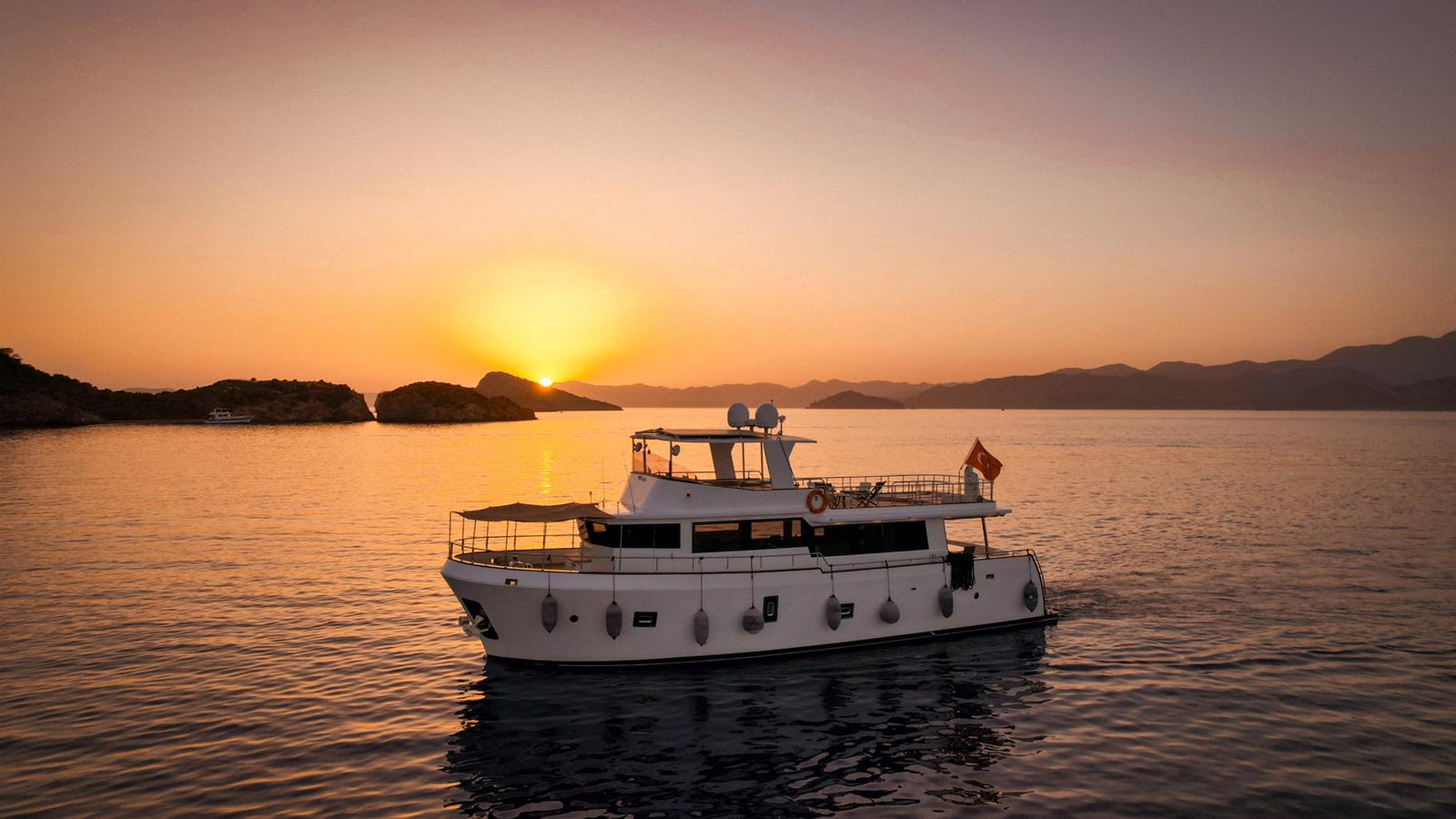 Yacht image