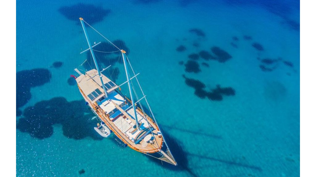 Yacht image