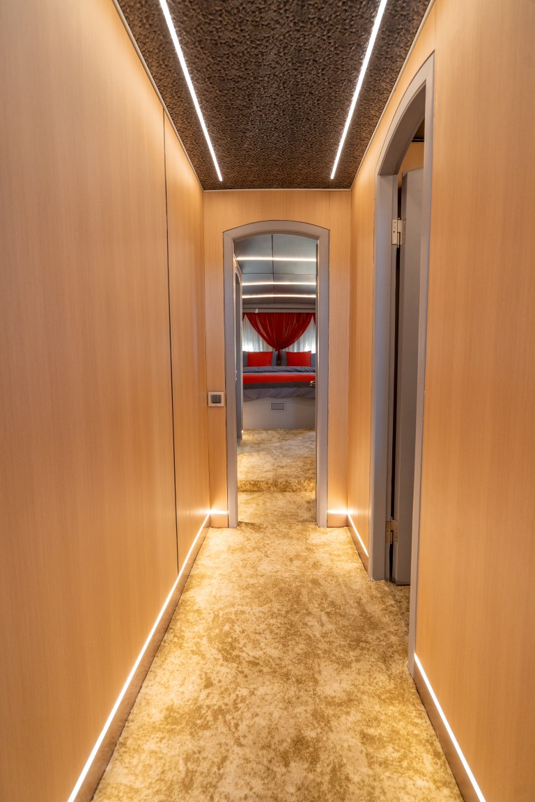 Gallery Thumbnail 10