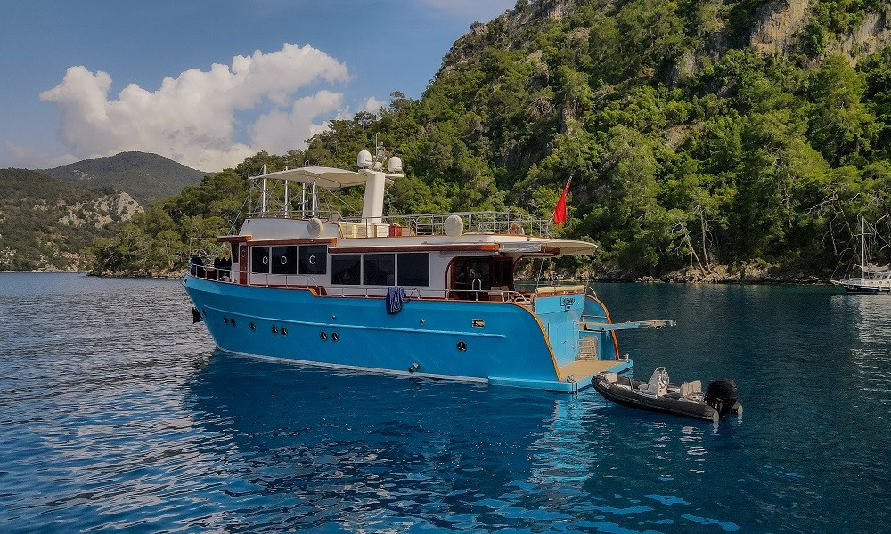 Yacht image