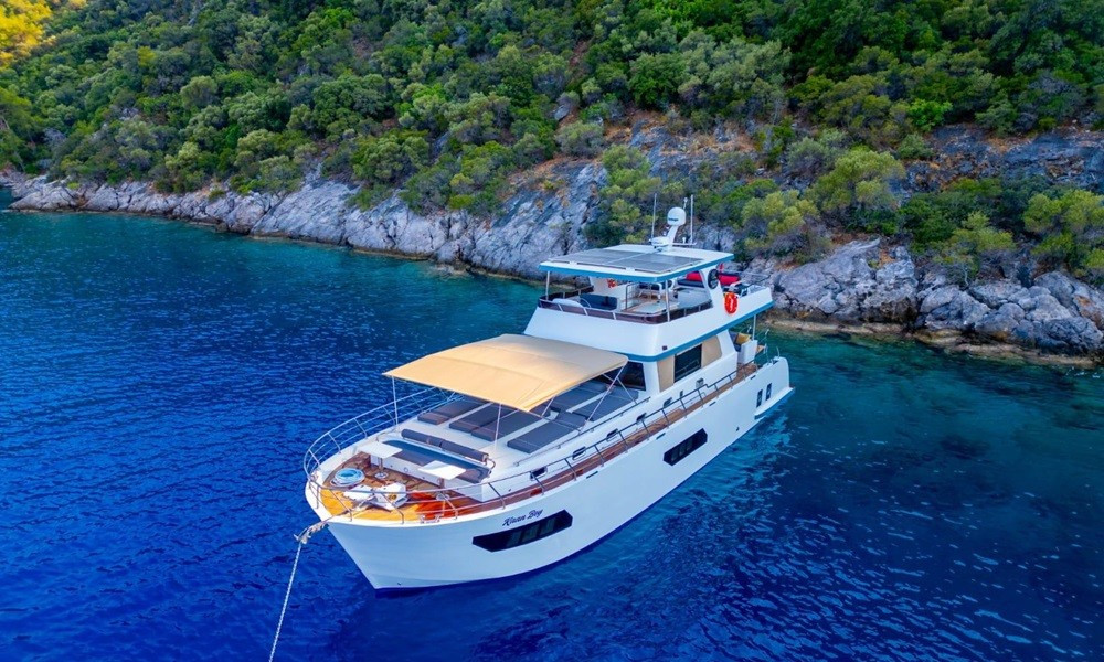Yacht image