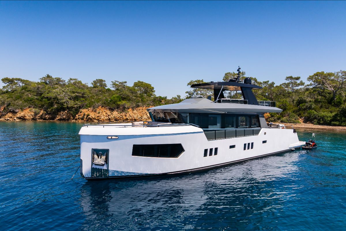 Yacht image